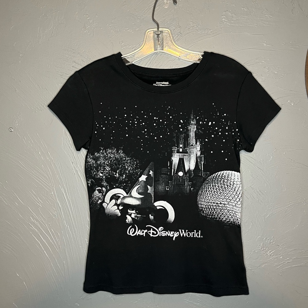 Walt Disney World baby T women’s size Medium